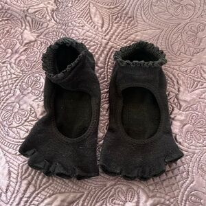 *$5 items are 5 for $15* Toesox barre socks